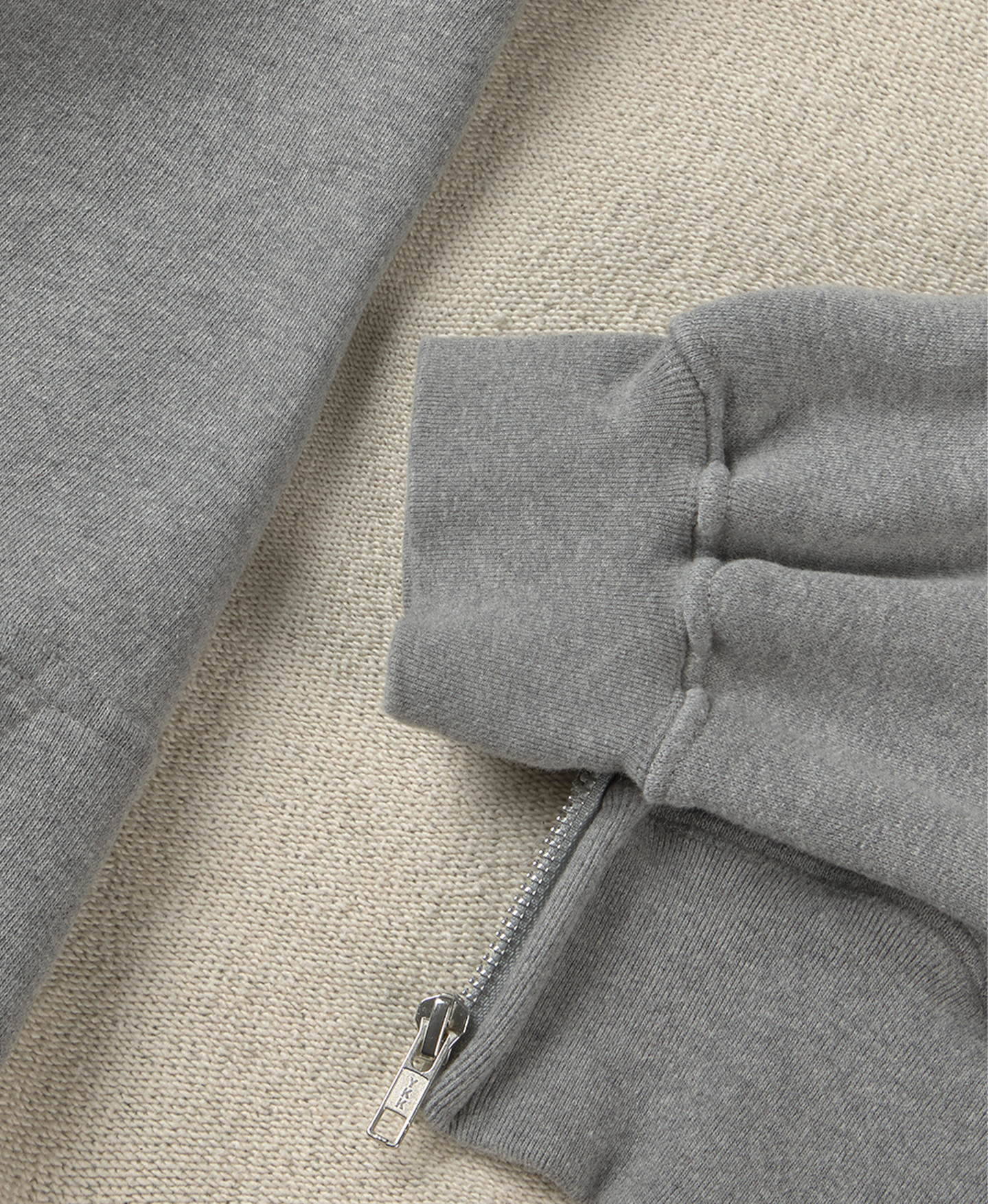 600 GSM 'Ash Gray' Zipper