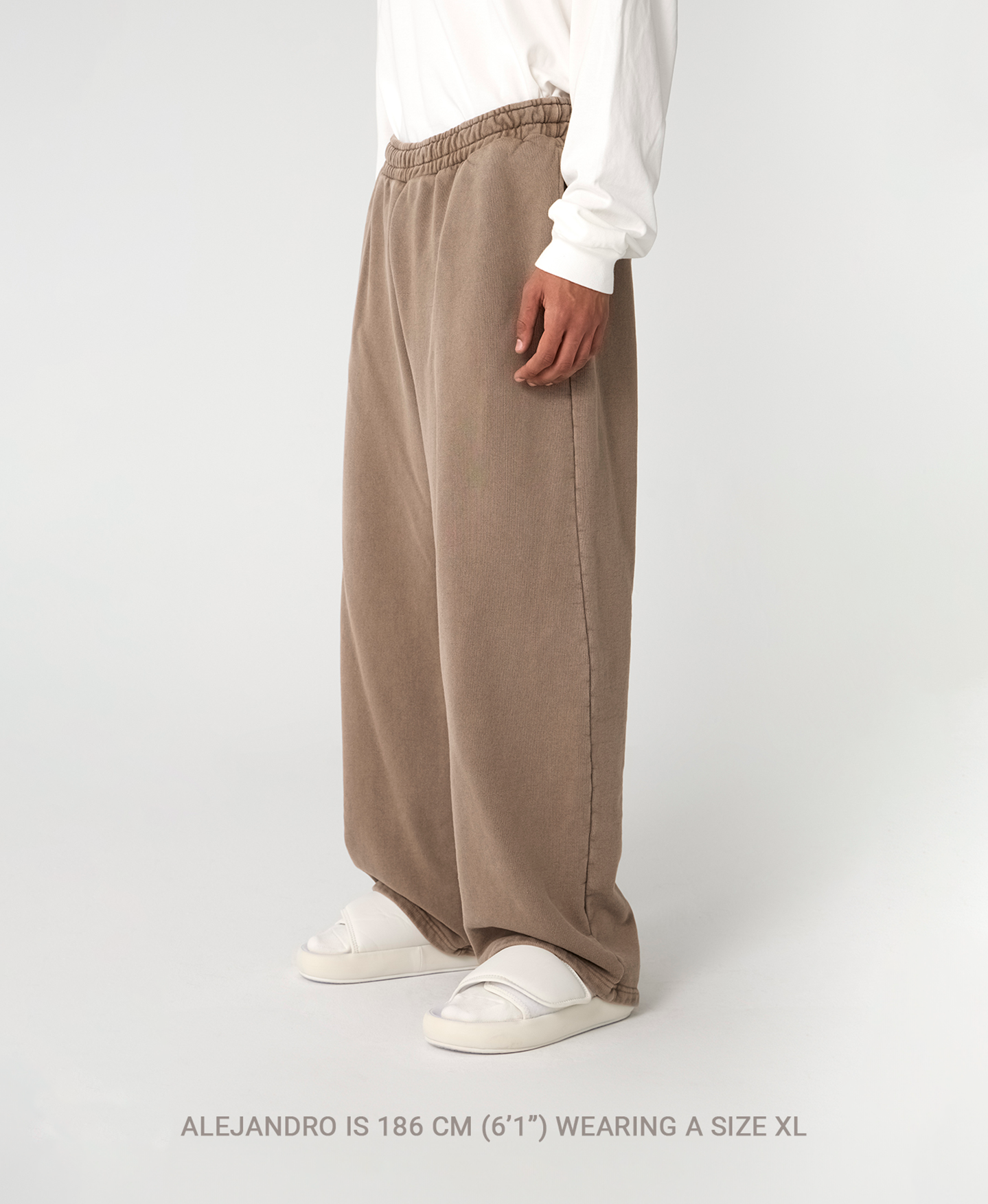 600 GSM 'Vintage Taupe' Straight-leg Pants