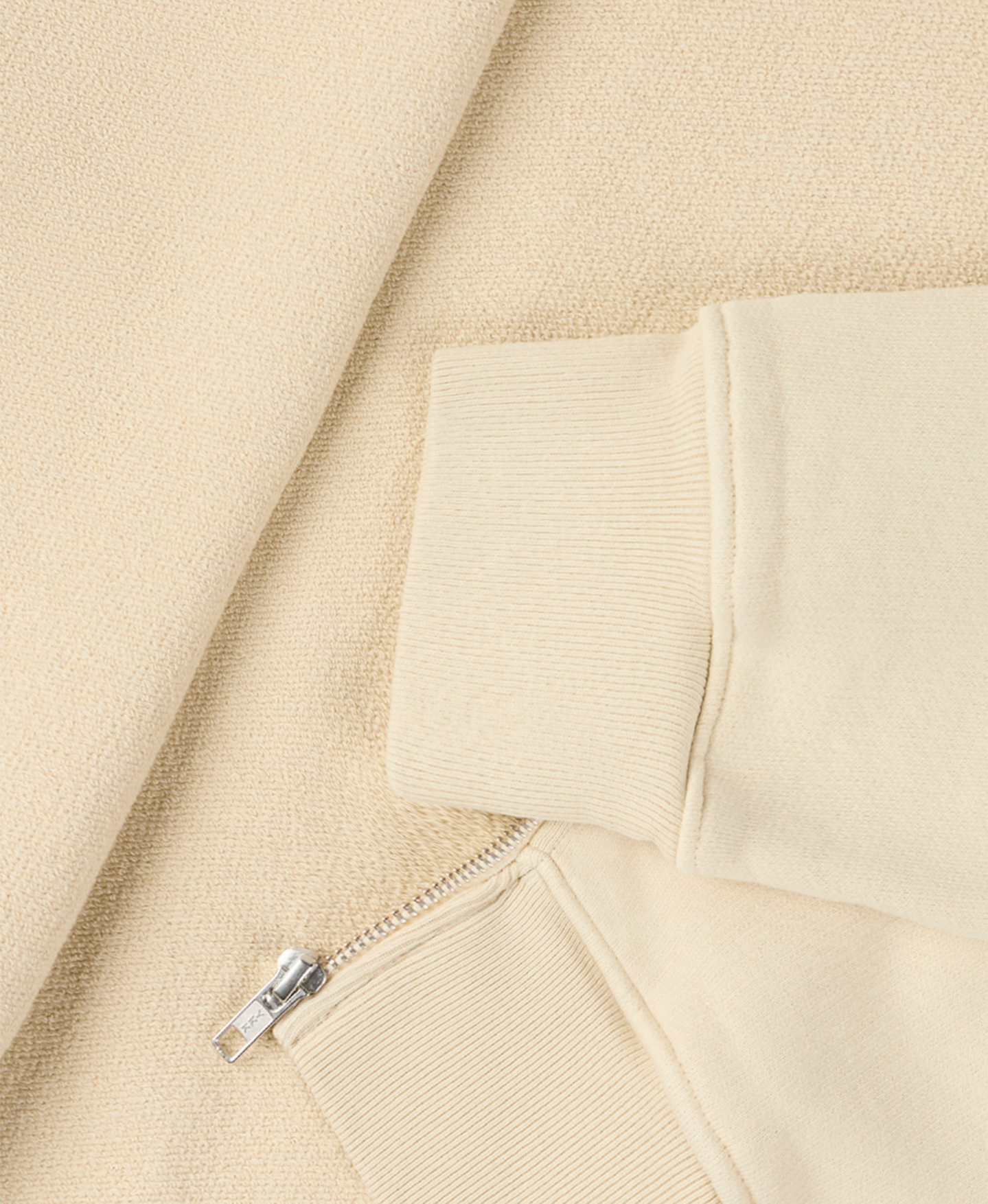 600 GSM 'Cloud Cream' Zipper