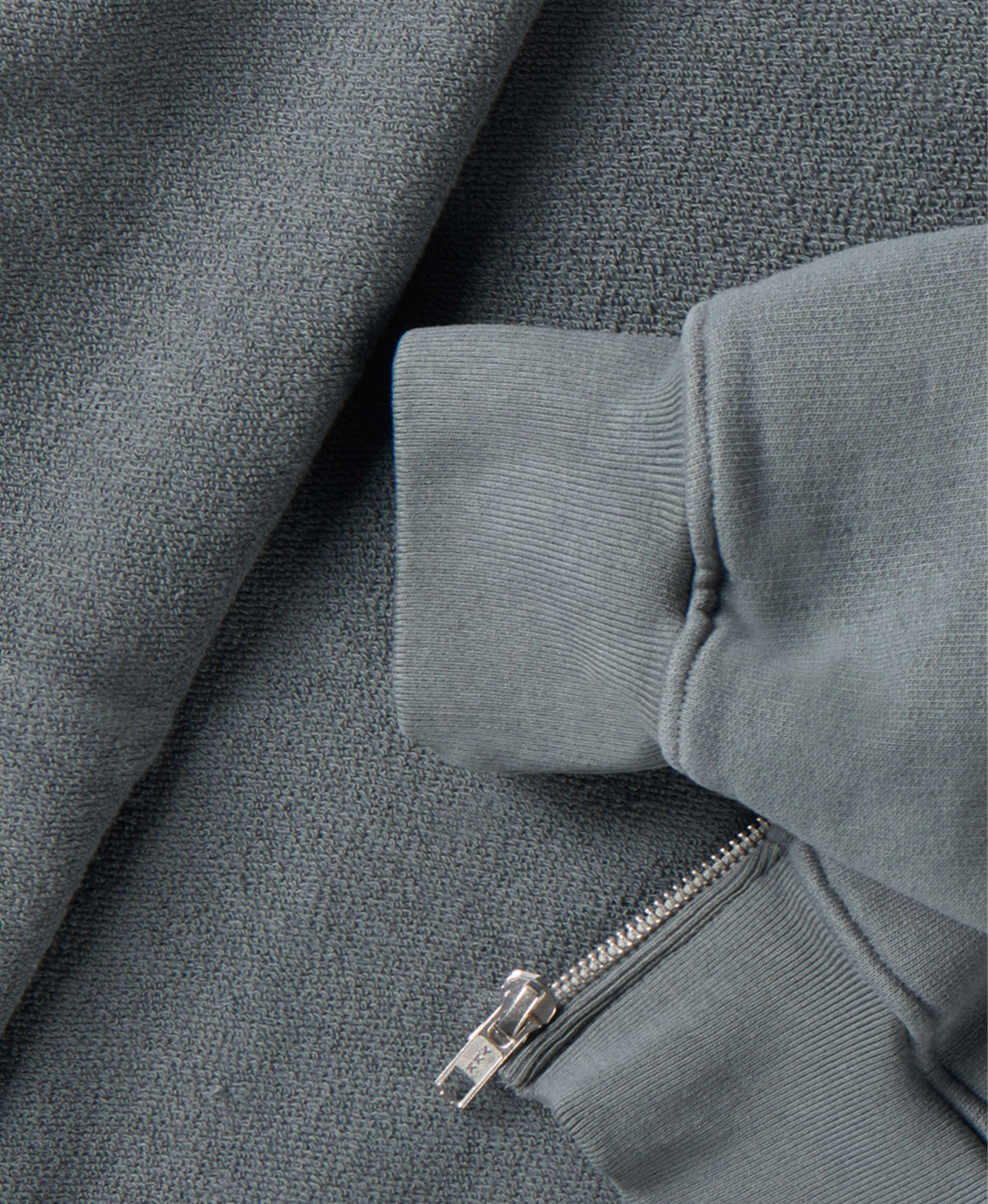 600 GSM 'Iron Gray' Zipper