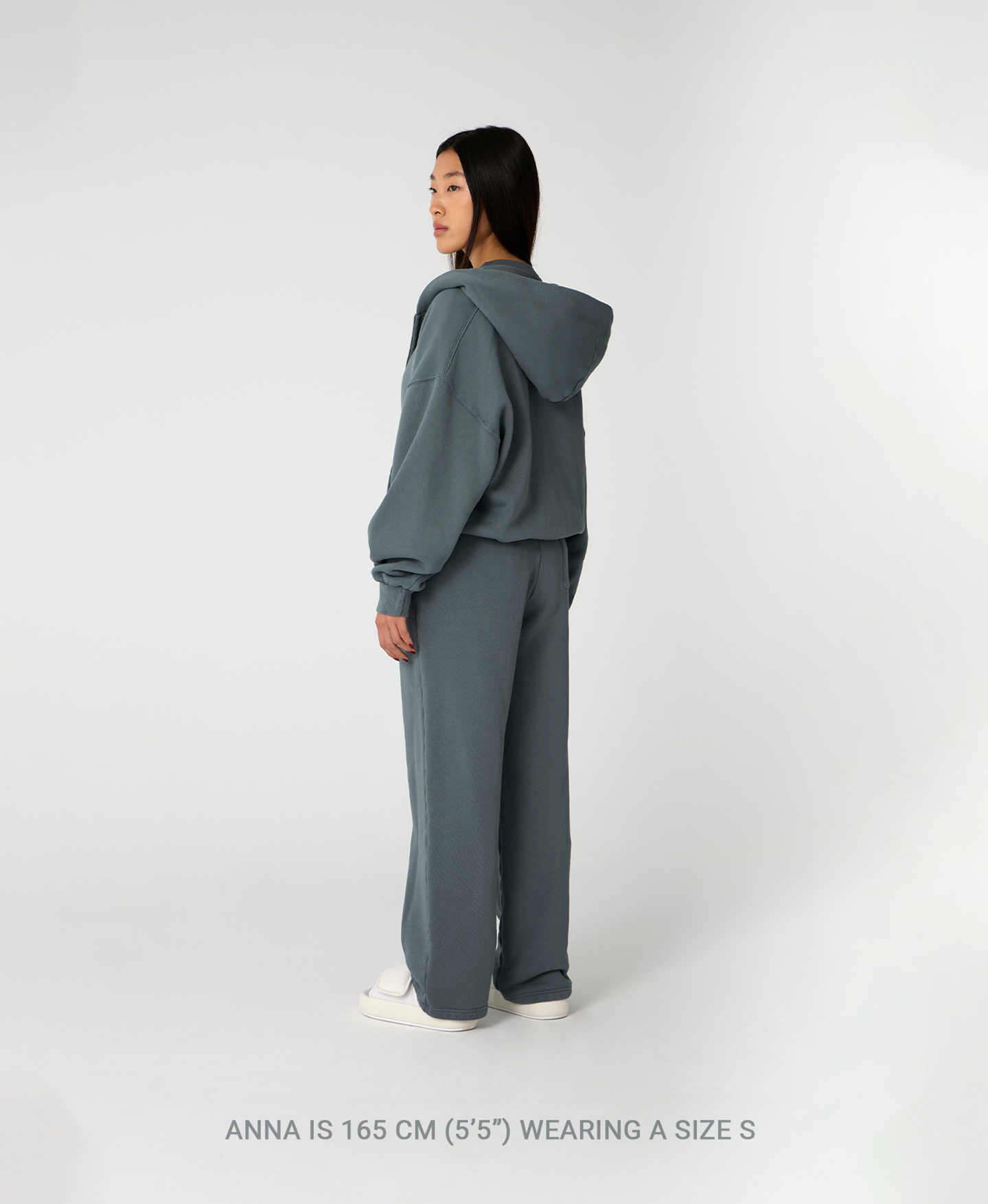 450 GSM ‘Anthracite’ Zipper