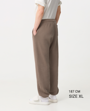 Load image into Gallery viewer, 450 GSM &#39;Mocha Brown&#39; Sweatpants
