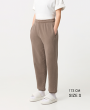 Load image into Gallery viewer, 450 GSM &#39;Mocha Brown&#39; Sweatpants

