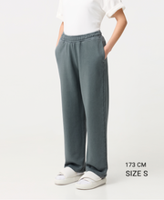 Load image into Gallery viewer, 600 GSM &#39;Iron Gray&#39; Straight-leg Pants
