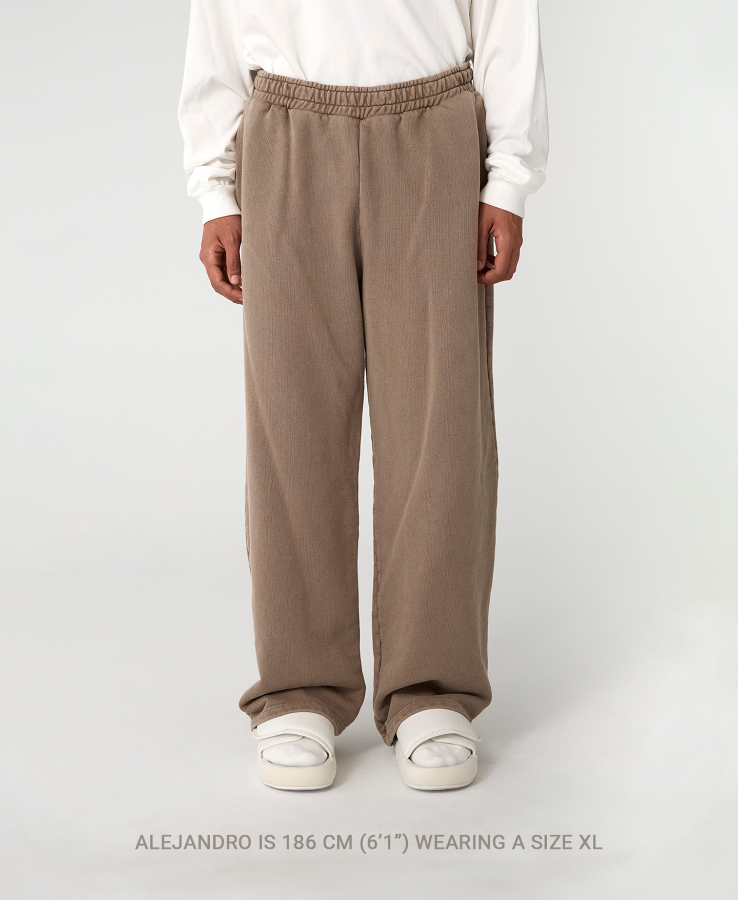 600 GSM 'Cloud Cream' Straight-leg Pants