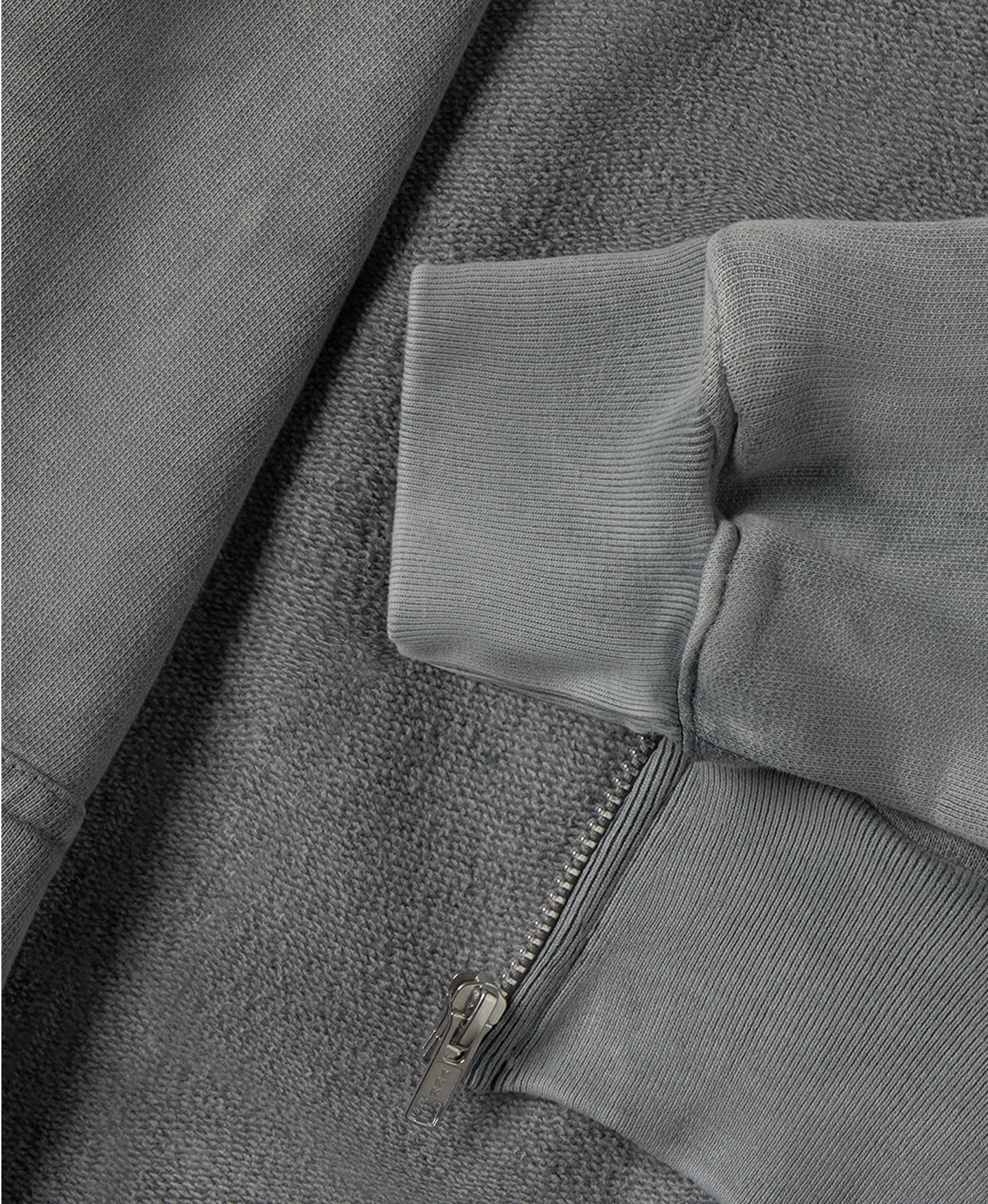 600 GSM 'Vintage Gray' Zipper